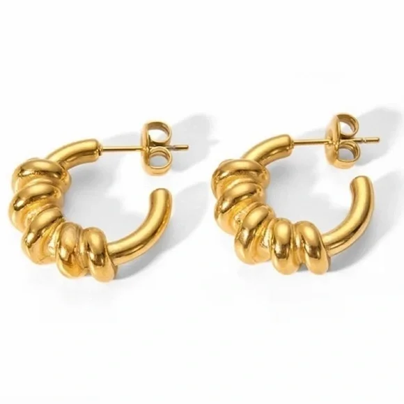 NEW💎18K Gold Plated Twisted Hoop Earrings - Picture 3 of 4